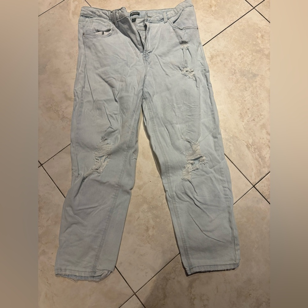 Fashion Nova ripped jeans
